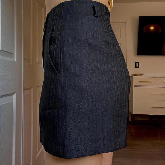 MOTF Tailored High-Waist Shorts - Picture 3 of 5